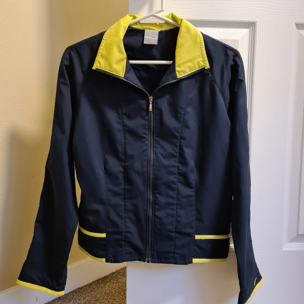 Nike Women's Active Polyester Jacket